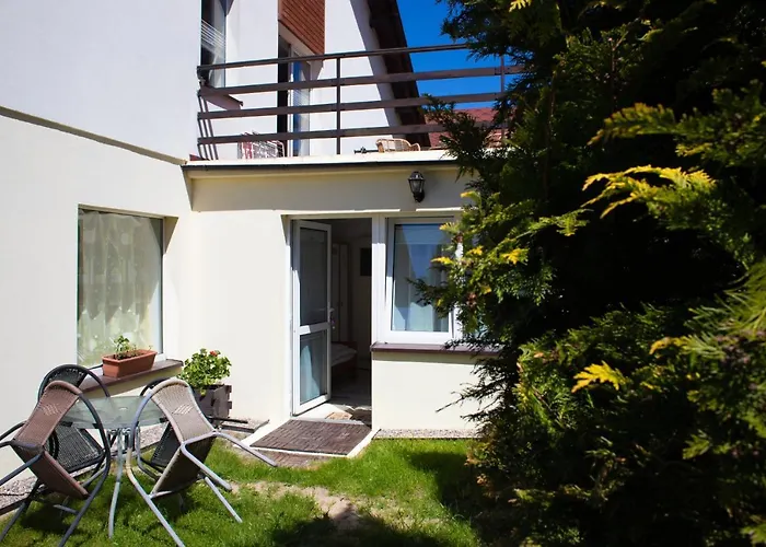 Δωμάτια σε οικογενειακή κατοικία Cuma *