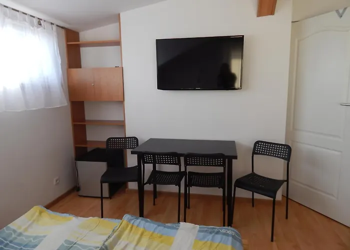 Cuma Δωμάτια σε οικογενειακή κατοικία